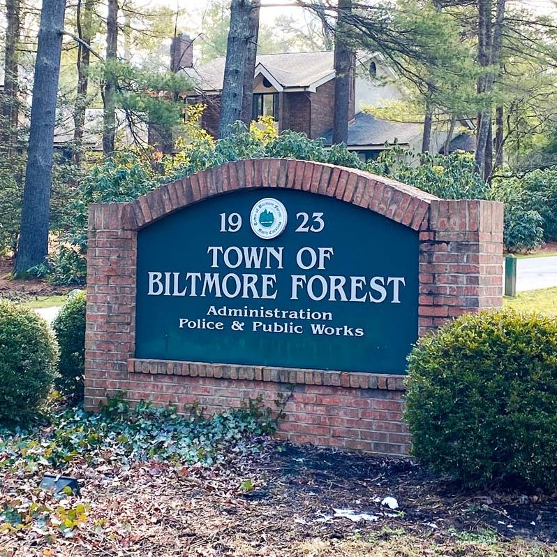 Biltmore Forest Entrance